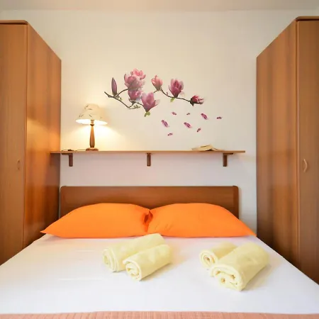 Tatil Evi Gloria By Interhome Krnica