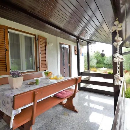 Gloria By Interhome * Krnica