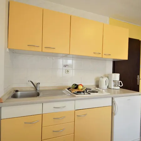 Gloria By Interhome * Krnica