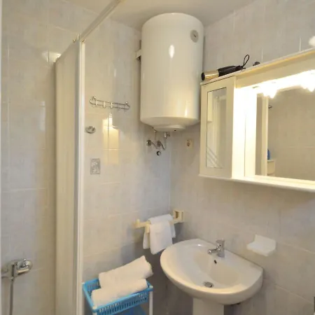 Gloria By Interhome * Krnica